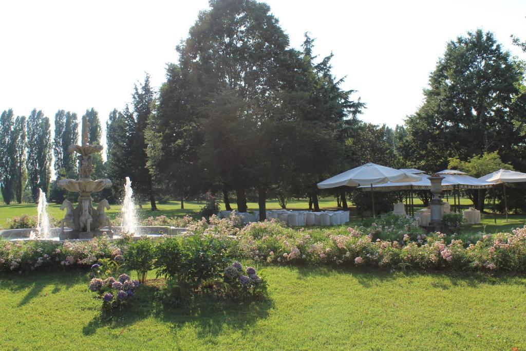 Villa Belvedere 1849 Misano di Gera dʼAdda Esterno foto
